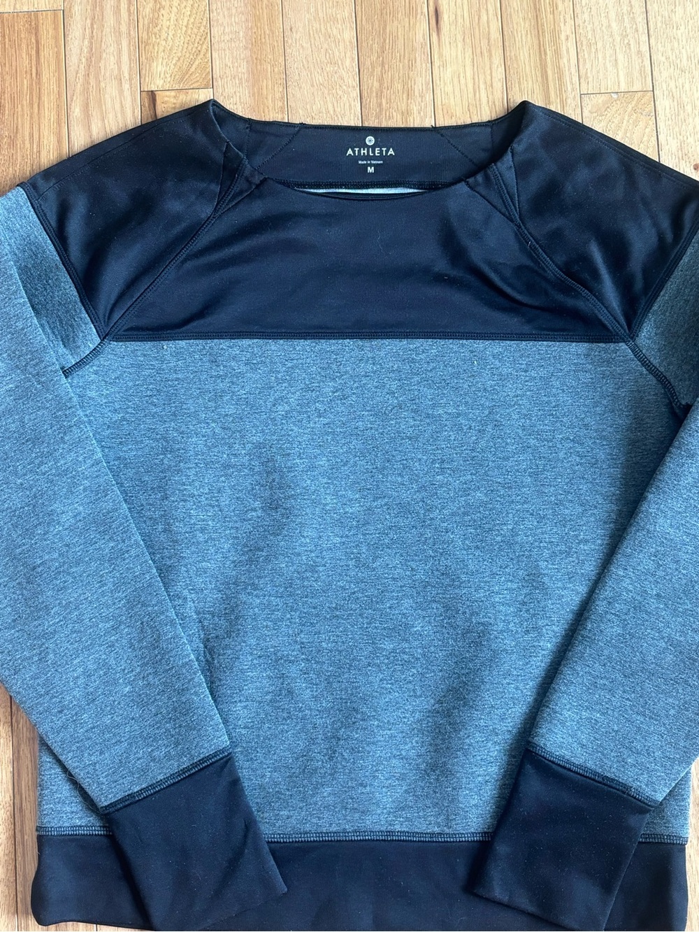Athleta
 Black and Gray Two-Tone Crewneck Sweater